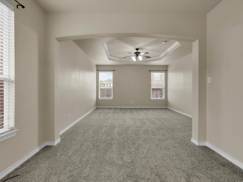 Building Photo - 1739 Summerwood Ln