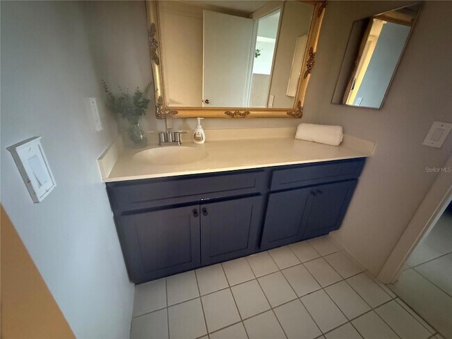 Building Photo - 6009 Sea Ranch Dr