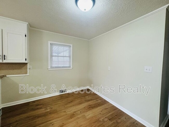 Building Photo - 356 Shuler Rd