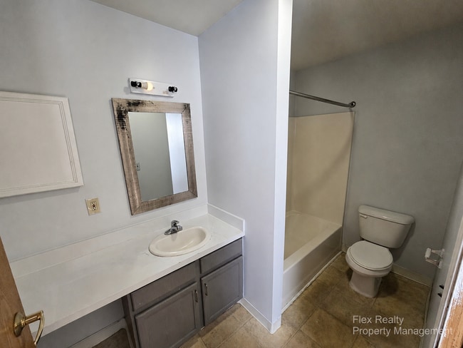Building Photo - ***NEW ON THE MARKET....DRIVE BY TO CHECK IT OUT***