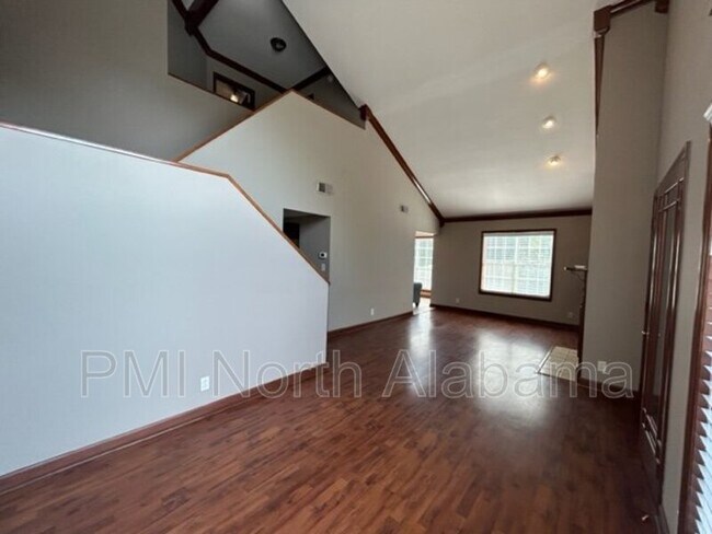 Building Photo - 1023 Stones Throw Dr NW