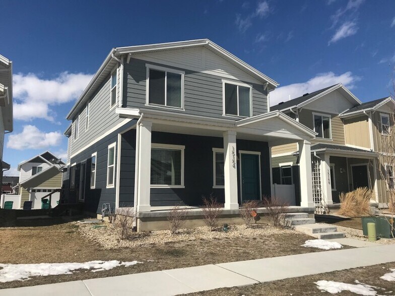 Building Photo - 15154 Battle Dr