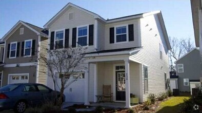 Building Photo - 3 Bedroom 2.5 Bath House in Grand Oaks Pla...