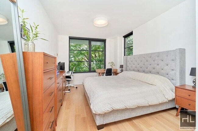 Building Photo - WEBSTER AVENUE