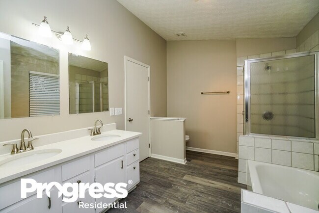 Building Photo - 5125 Renmill Dr