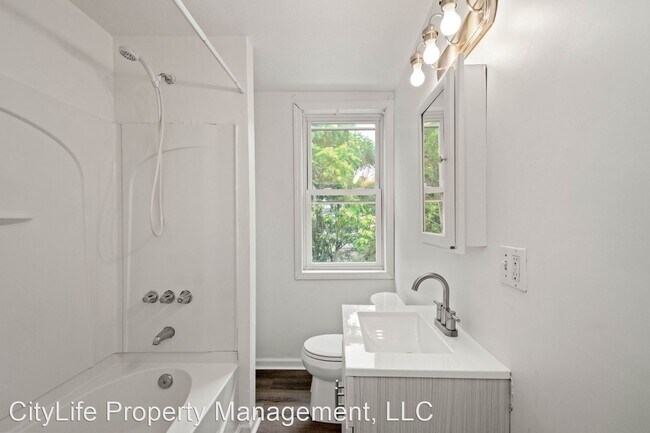 Building Photo - 2 br, 1 bath House - 1107 Fairdale Street