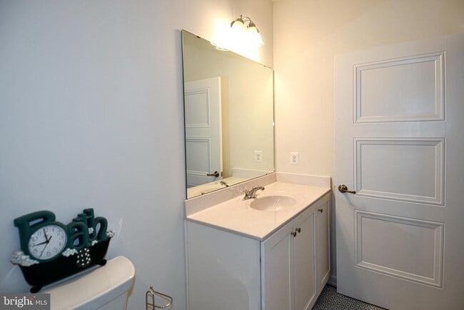 Building Photo - 13825 Estuary Pl