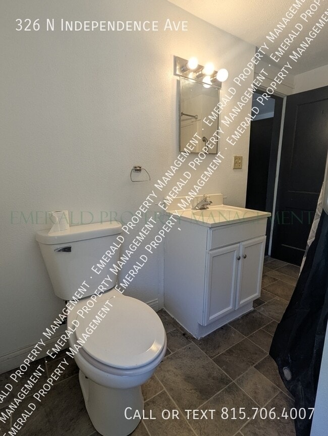 Building Photo - 326 N Independence Ave