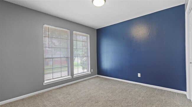 Building Photo - 16539 Battlecreek Dr