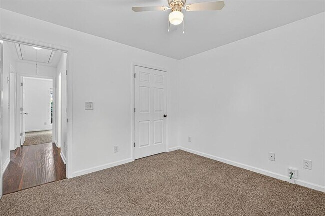 Building Photo - 882 Creek Bottom Rd SW