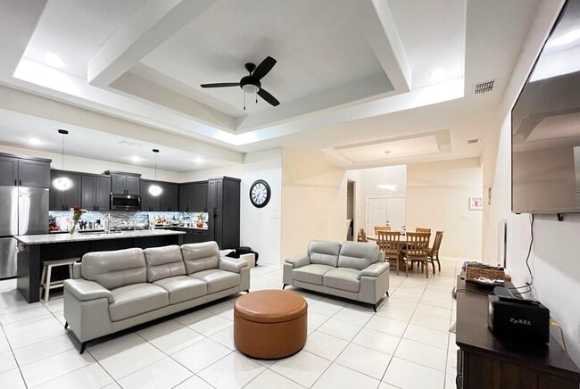 Building Photo - 1512 Latigo Lp
