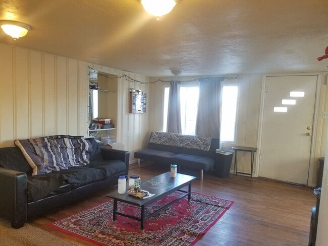Building Photo - Beautiful Ranch-Style Home Near CU & Boulder Creek Path | Avail. August 1, 2026 (Pre-Lease)