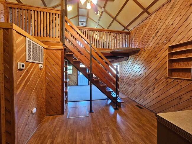 Building Photo - Studio Home Knotty Pine Cottage