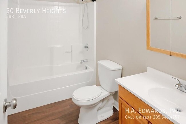 Building Photo - 30 Beverly Heights