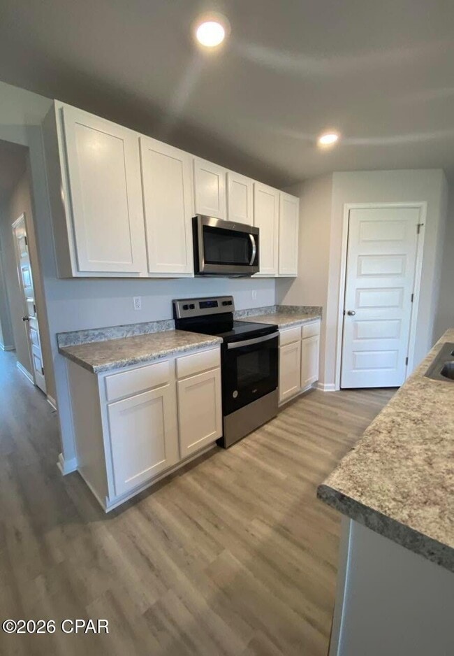 Building Photo - 4960 Shurer Ln