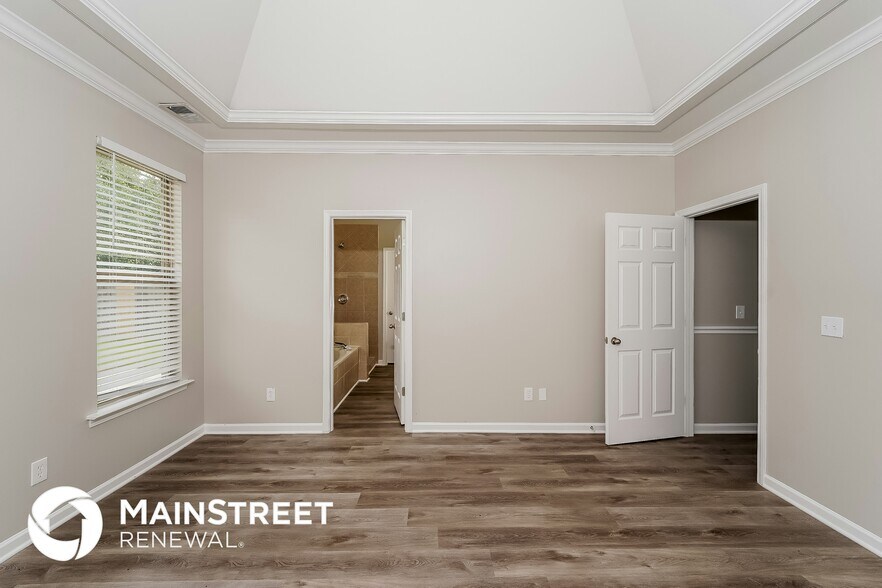 Building Photo - 1131 Avalon Dr