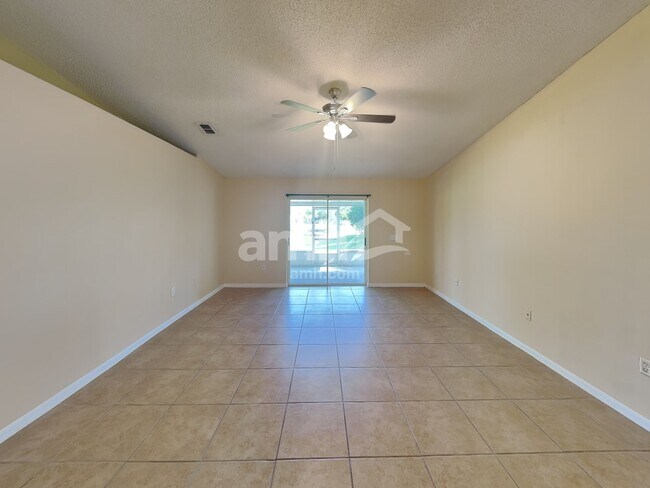 Building Photo - 375 Regal Downs Cir