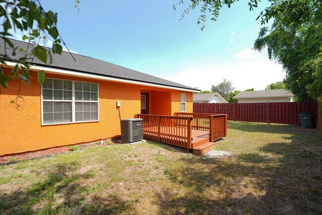 Building Photo - 3178 N Ridge Rd