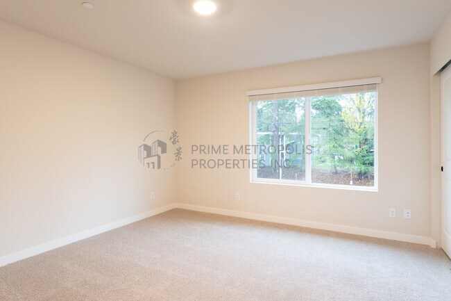 Building Photo - 16111 36th Ave W