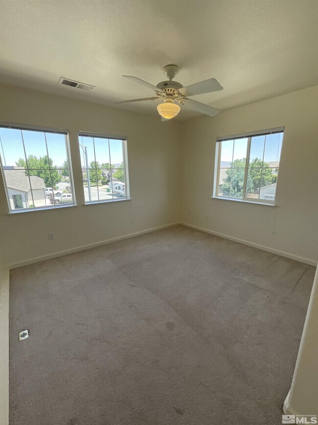 Building Photo - 5707 Rainier Peak Dr