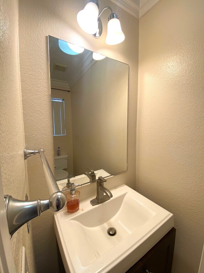 Building Photo - 1201 Trapani Cove