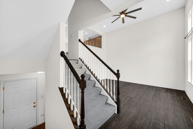 Building Photo - 4456 Monroe Ct