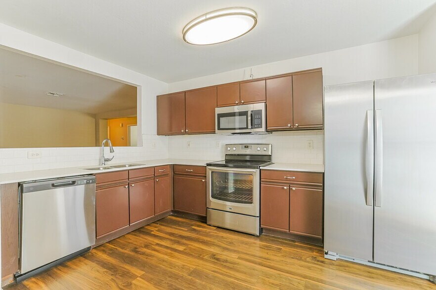 Building Photo - 8505 E Meseto Ave