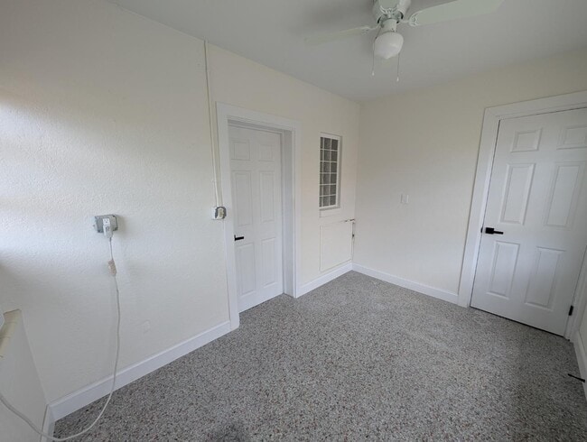 Building Photo - 124 146th Ave E