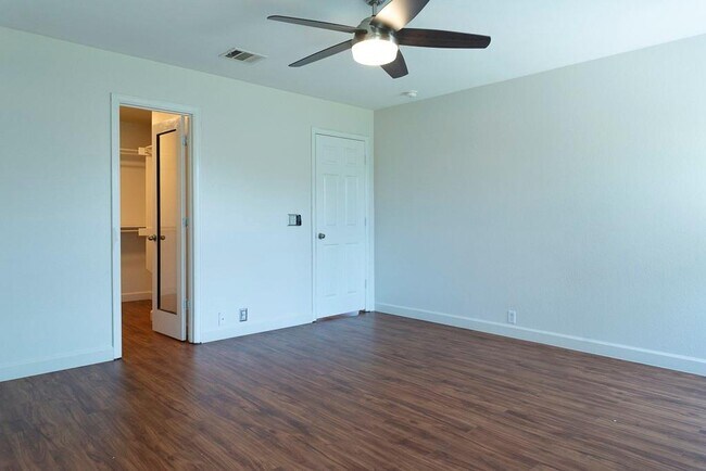 Building Photo - 113 Coreopsis Cove