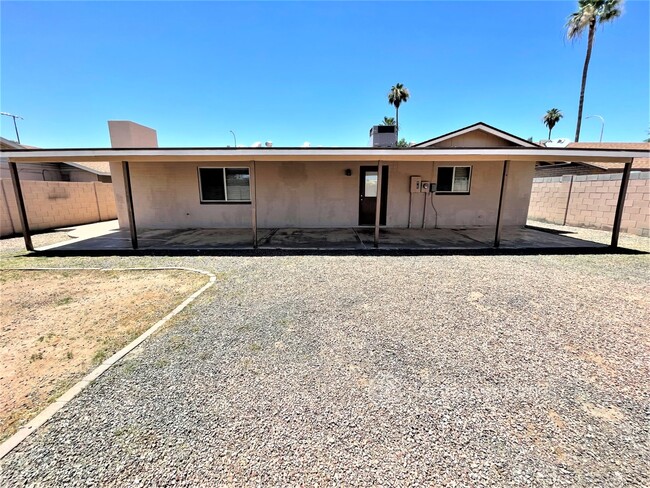 Building Photo - 409 N Central Dr