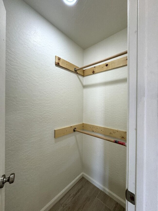 Building Photo - 4426 N 85th St
