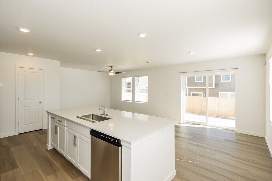 Building Photo - 8843 Blue Feather Lp