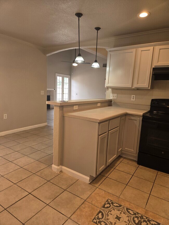 Building Photo - 9570 Bowen dr