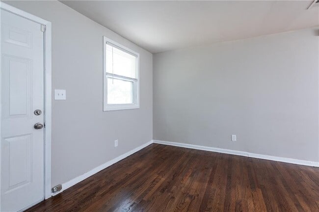 Building Photo - 3527 Bolfair Dr NW