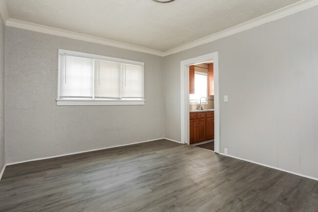 Building Photo - 3316 E 59th St