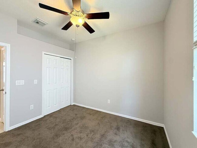 Building Photo - 8222 Willow Beach Dr