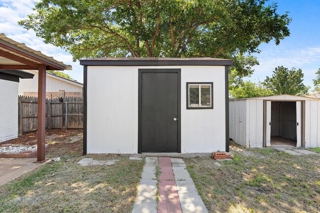 Building Photo - 2321 78th St