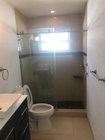 Building Photo - 3116 NE 42nd Ct