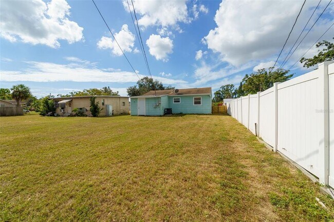 Building Photo - 3637 39th St N