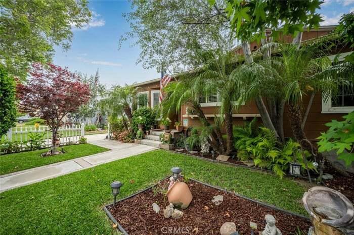 Building Photo - 7028 Parkcrest St