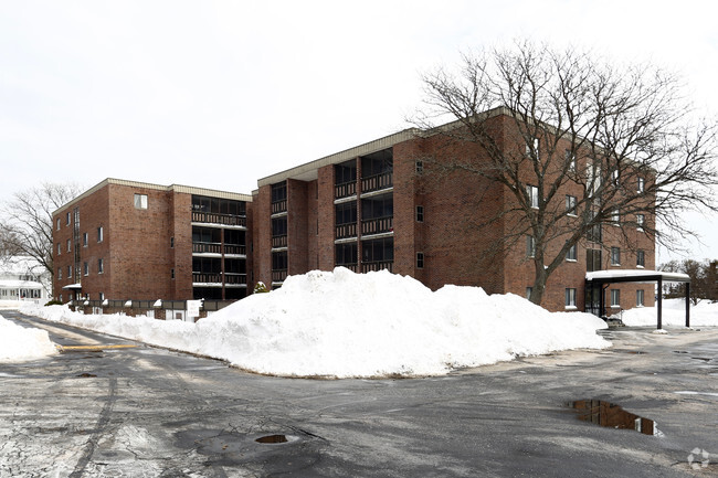 Building Photo - Gardencrest Apartments