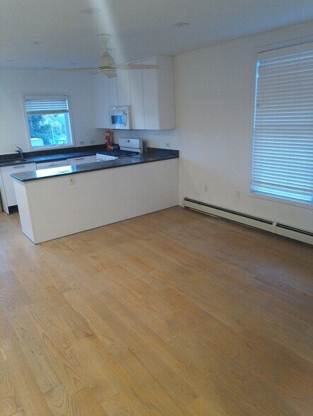 Building Photo - 88-07 62nd Ave