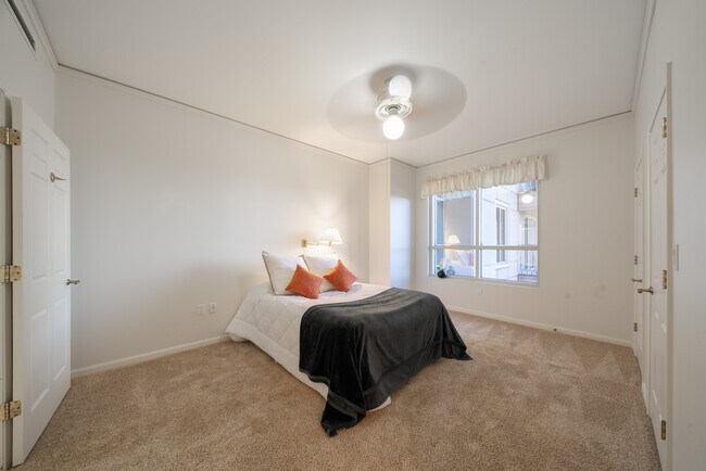 Building Photo - 1 Towers Park Ln