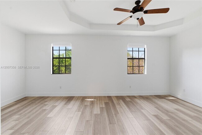 Building Photo - 13012 Riverwalk Cir N