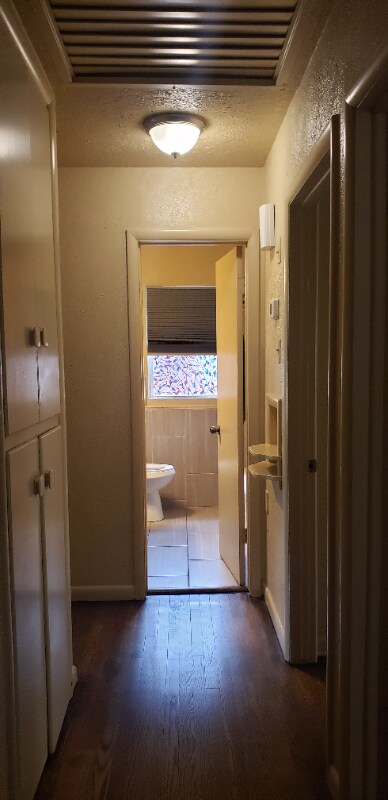 Building Photo - 1842 NE 48th St