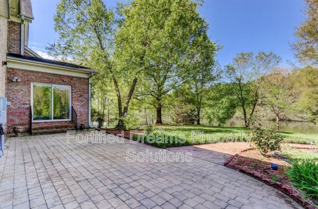 Building Photo - 6421 Ashton Park Dr