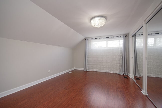 Building Photo - 317 Arapahoe Trail