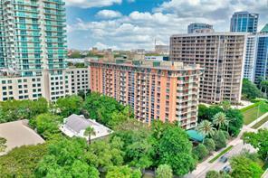 Building Photo - 2951 S Bayshore Dr