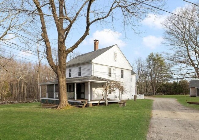 Building Photo - 1896 Middle Rd