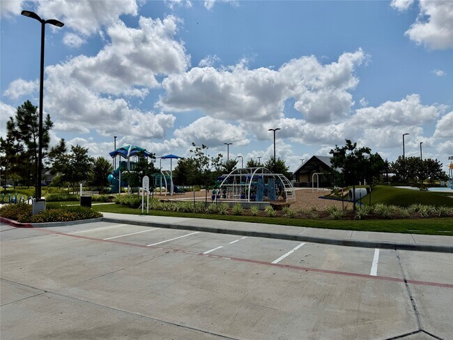 Building Photo - 21118 Garden Palm Dr